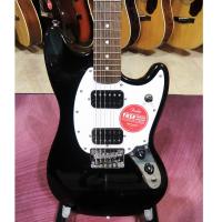 Noleggio Chitarra Elettrica Squier Bullet Mustang con Amplificatore, Cavo e Gig Bag_2