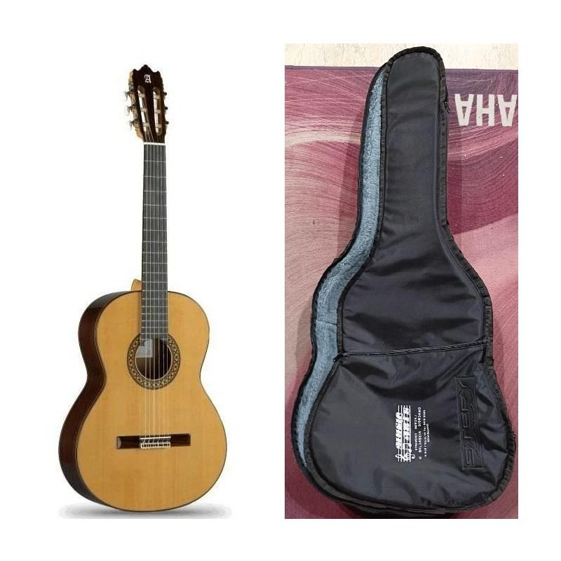 Alhambra 4P Chitarra Classica con borsa in omaggio